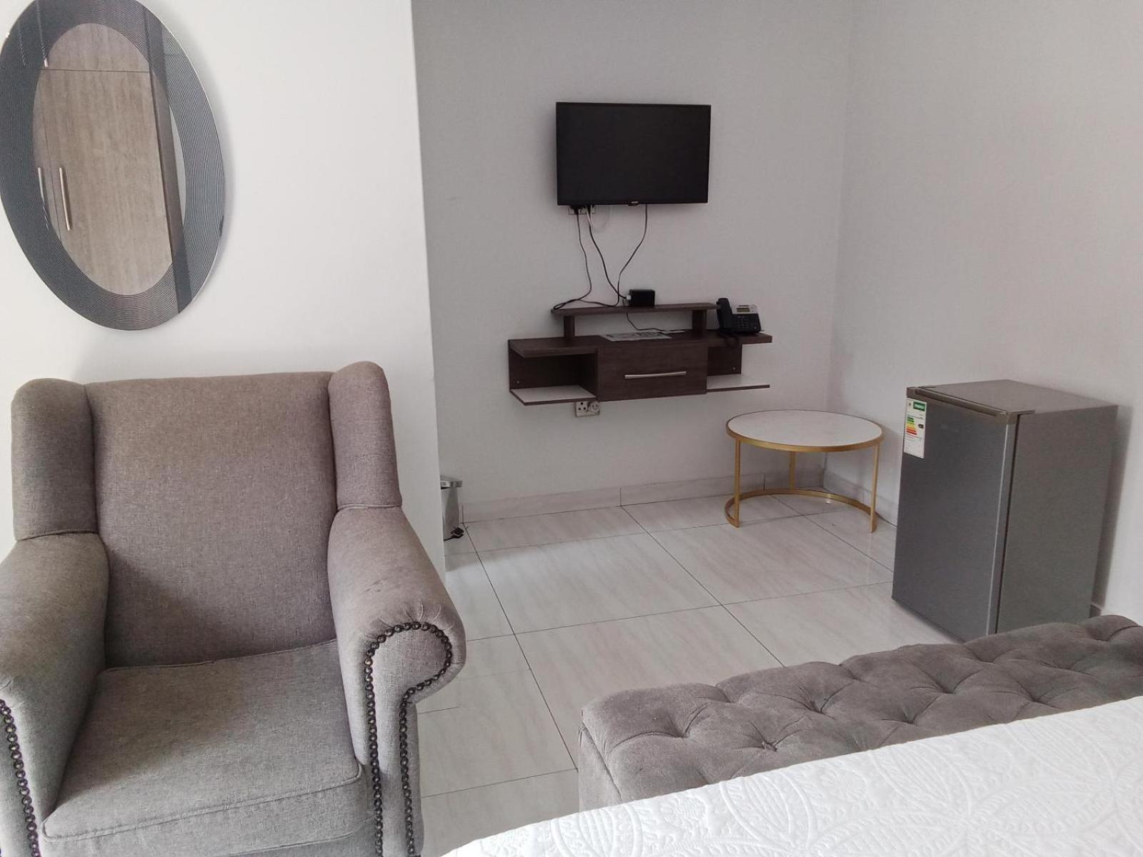Lifestyle Lodge Hotel Vereeniging Room photo