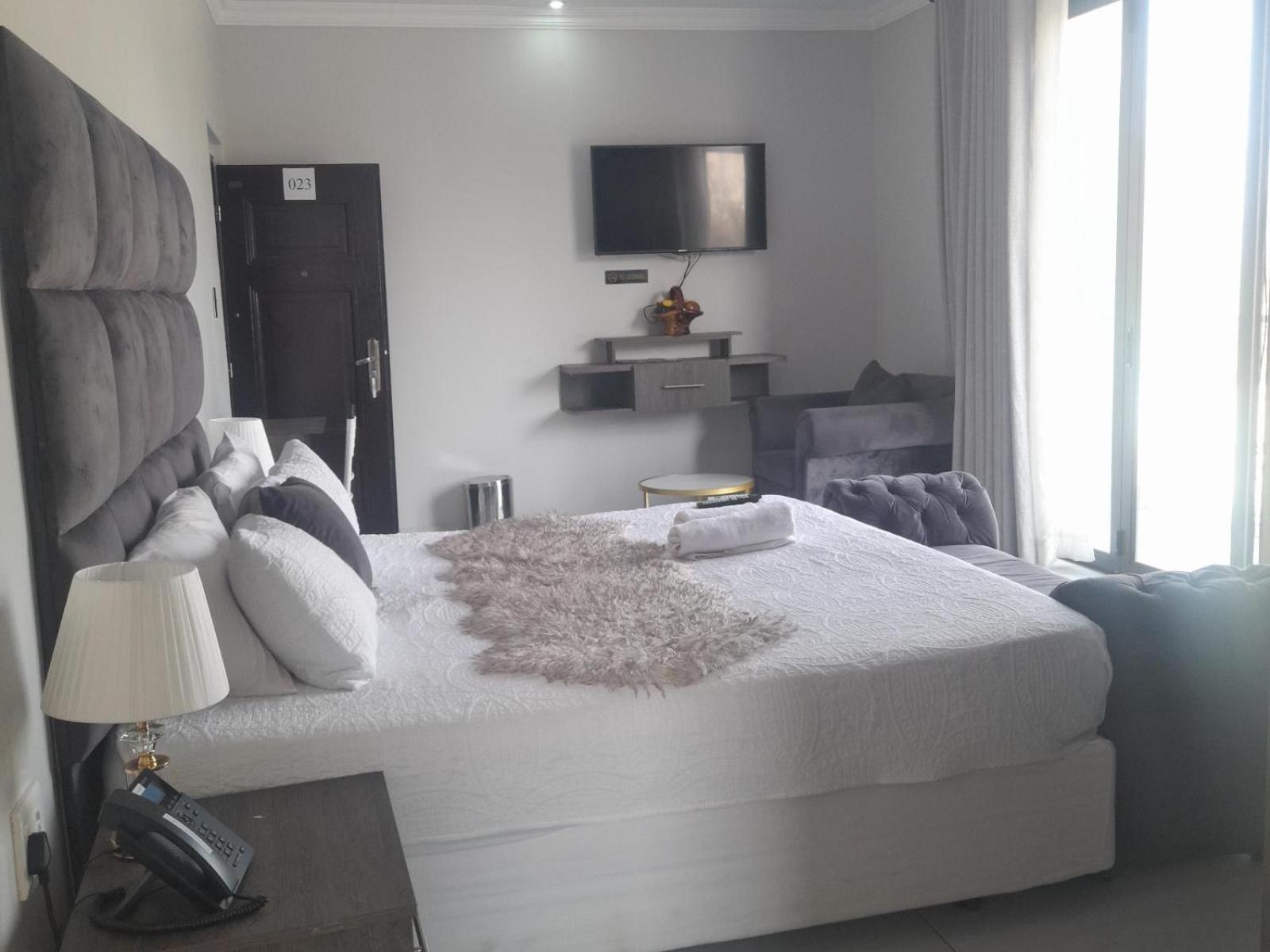 Lifestyle Lodge Hotel Vereeniging Room photo